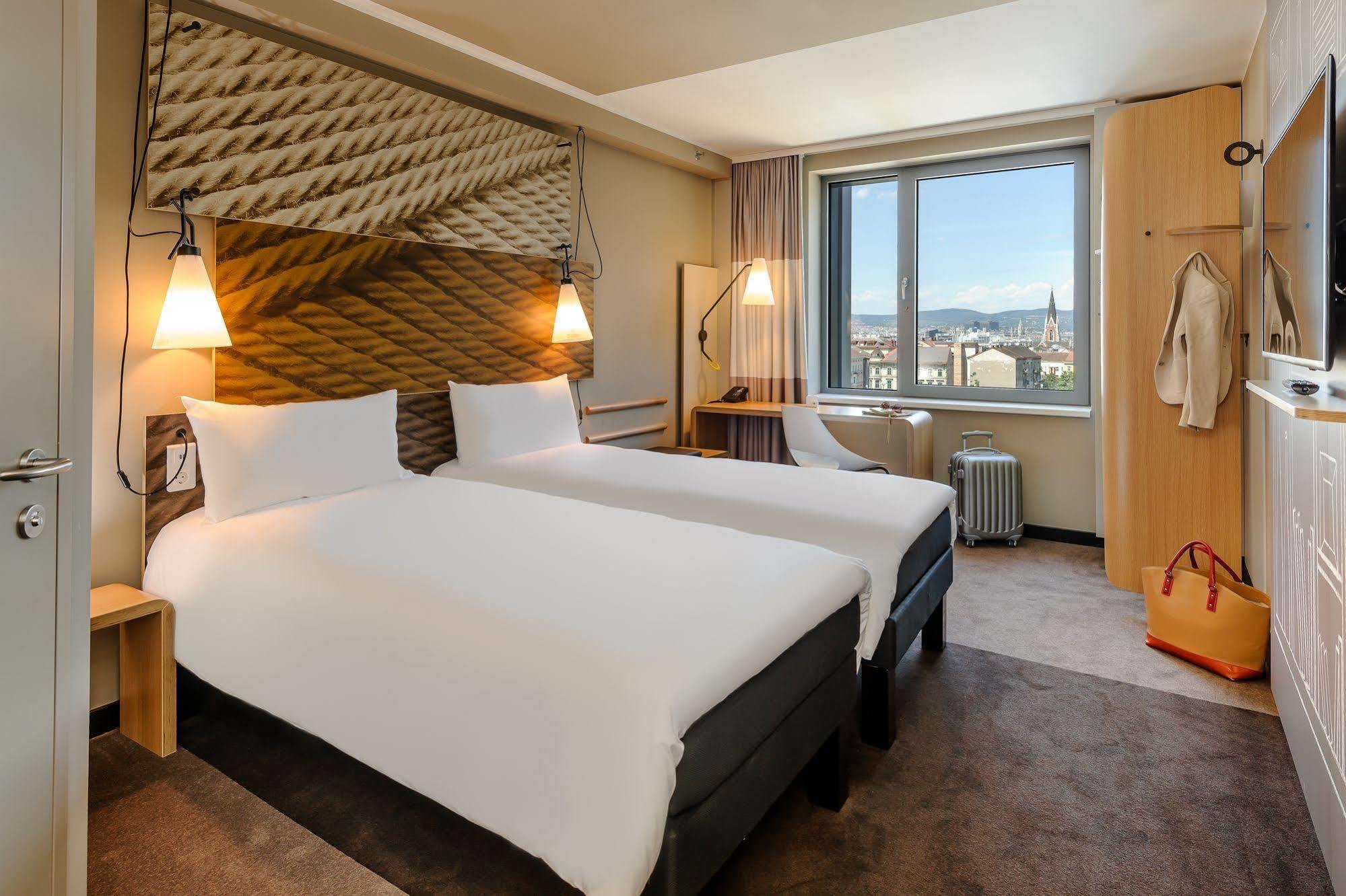 Ibis Hauptbahnhof 3*